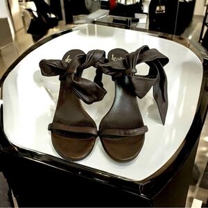 ICONE Chocolate Brown Leather Ankle Strap Stiletto Heels Made in Italy US6 EU36